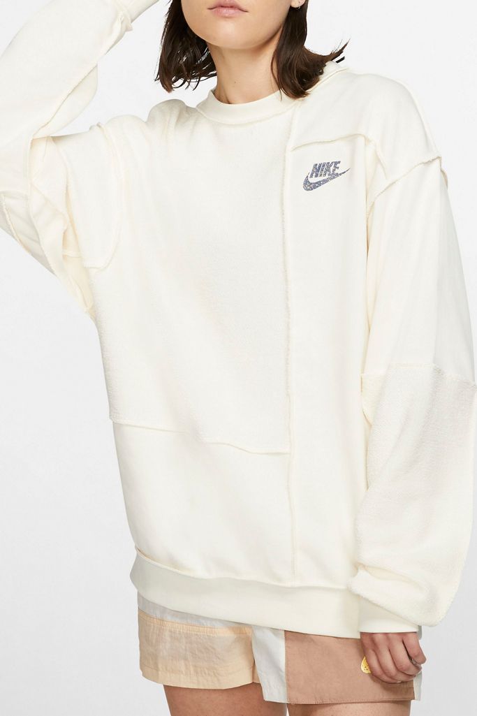 Nike Icon Clash Pieced Sweatshirt | Urban Outfitters