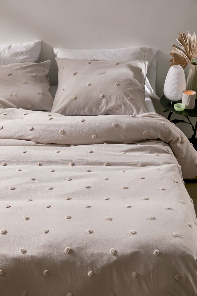 Layla Tufted Dot Duvet Cover | Urban Outfitters Canada