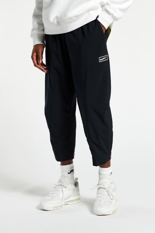 cropped fitness nike