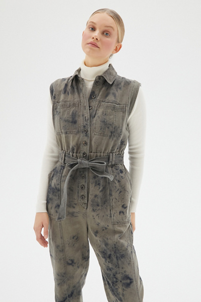 urban outfitters camo jumpsuit