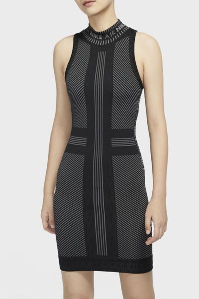 nike sleeveless dress