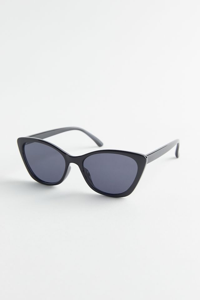 Cleo Cat-Eye Sunglasses | Urban Outfitters Canada