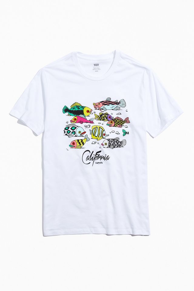 Levi’s Fish Tee | Urban Outfitters