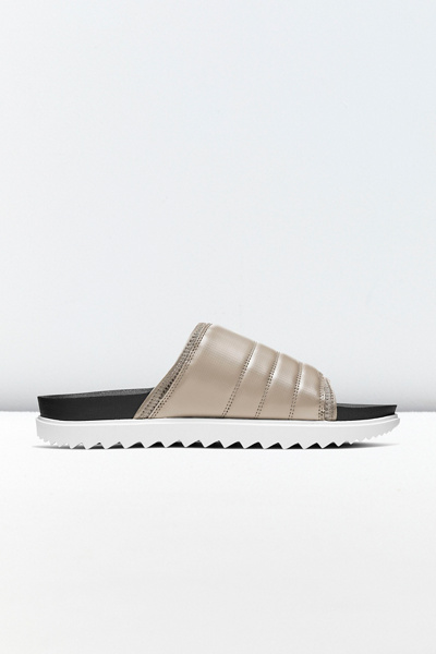 adidas slides urban outfitters