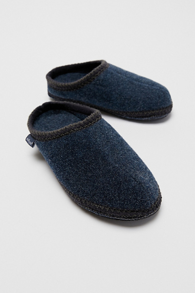 minnetonka mule slippers