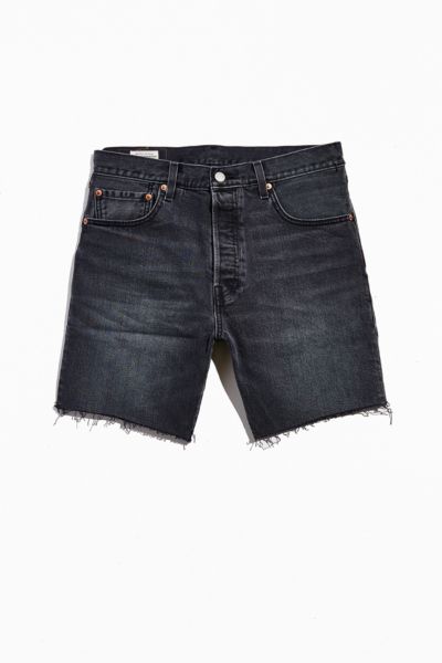 Levi’s 501 93 Straight Leg Cutoff Short – It’s Time | Urban Outfitters