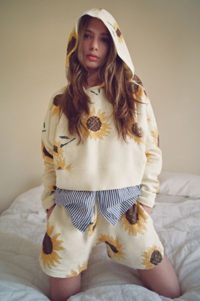 womens hoodies and sweaters