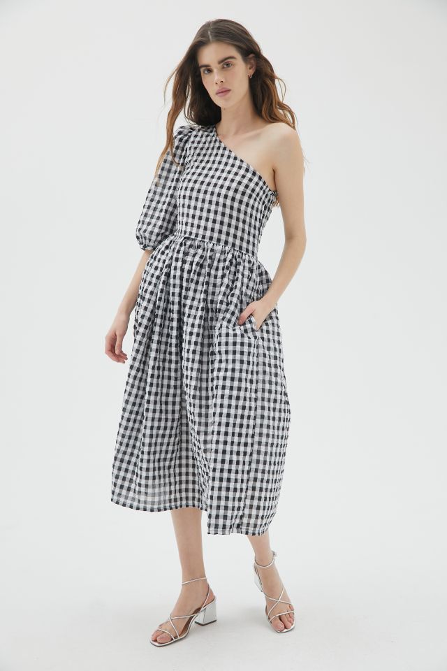 Tach Clothing Lianor Gingham Midi Dress Urban Outfitters Canada