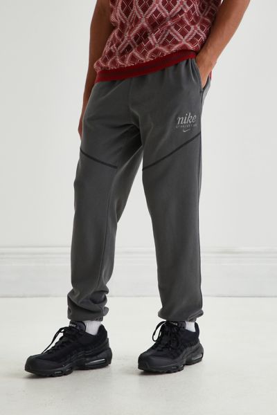 nike club cuff