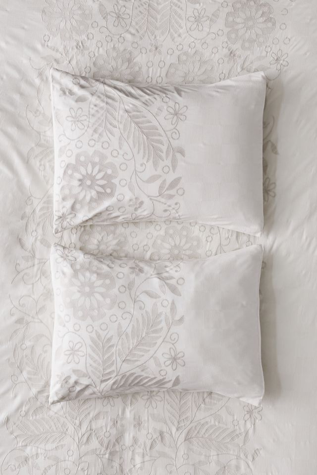 Mirabelle Embroidered Sham Set Urban Outfitters