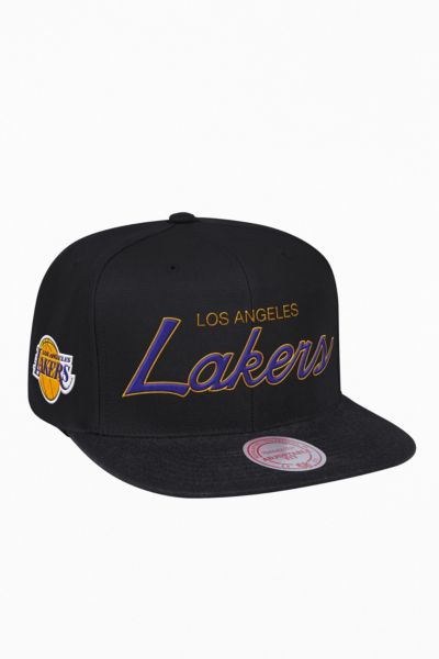 mitchell ness lakers hat