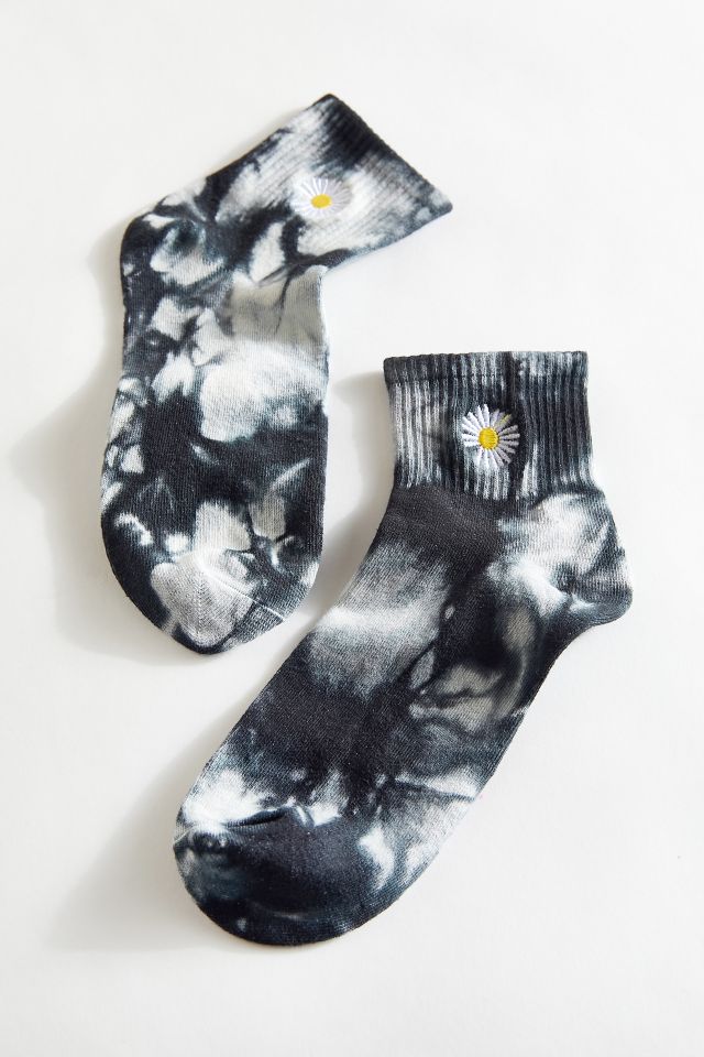 Tie-Dye Daisy Quarter Sock | Urban Outfitters