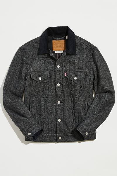 Levi’s Vintage Fit Denim Trucker Jacket | Urban Outfitters