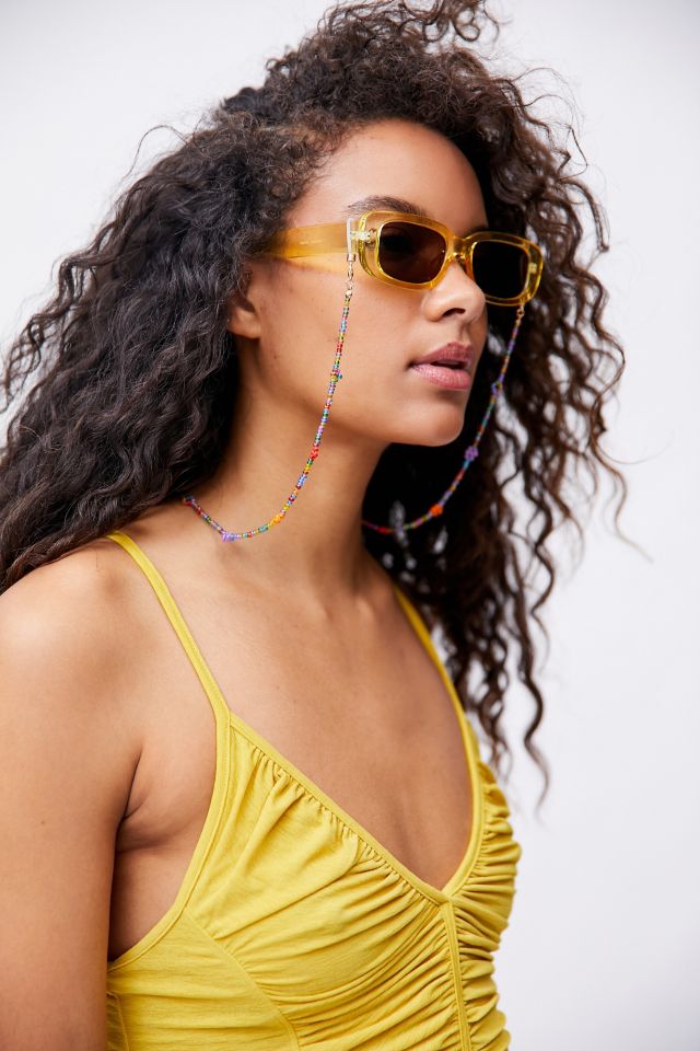 Amelia Beaded Flower Sunglasses Chain | Urban Outfitters