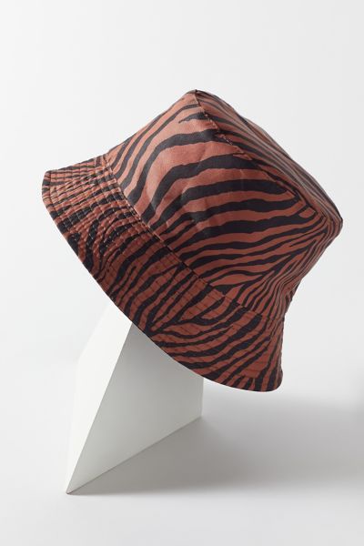 UO Tiger Print Bucket Hat | Urban Outfitters