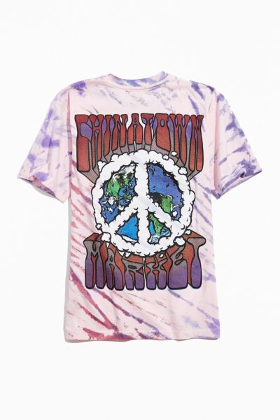 Chinatown Market Peace On Earth Tie-Dye Tee | Urban Outfitters