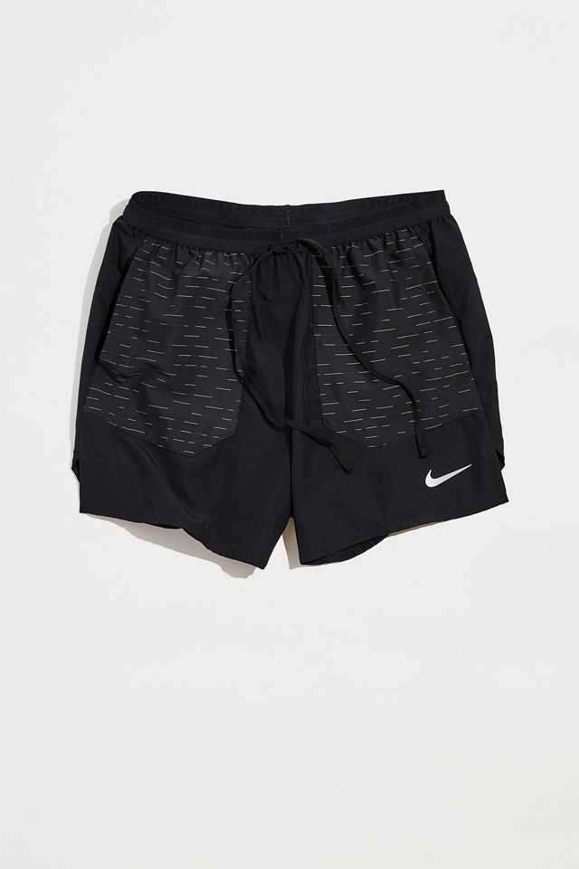 short challenger nike