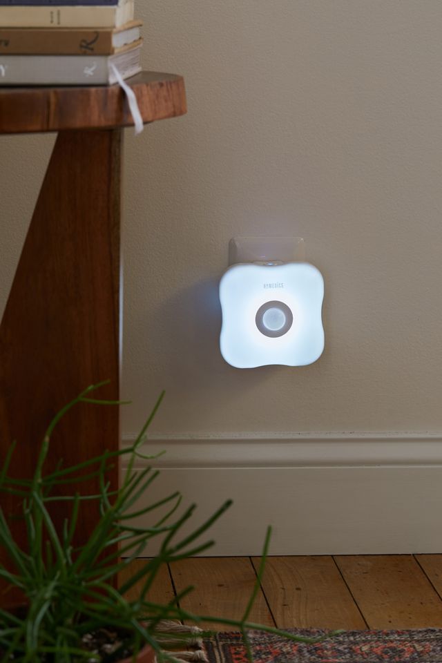 HoMedics Total Clean® Personal Air Sanitizer Urban Outfitters