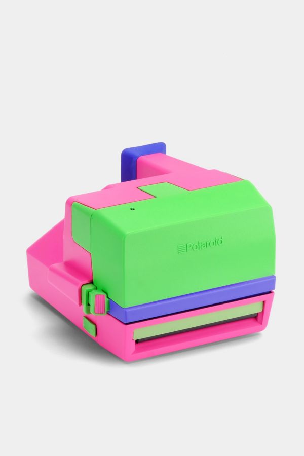 Slide View: 2: Polaroid Barbie Throwback 600 Instant Film Camera by Retrospekt