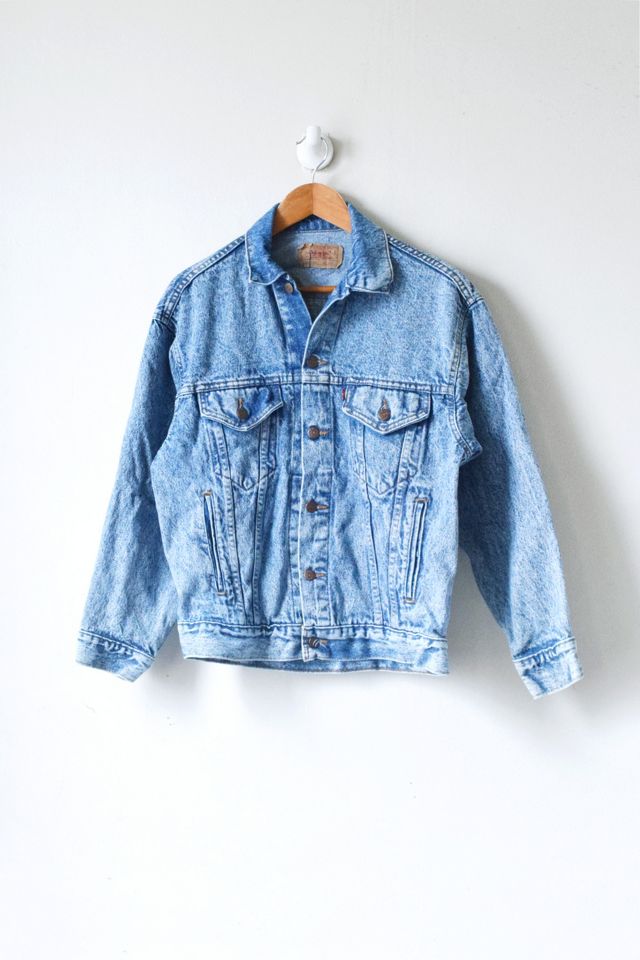 Vintage 90s Levi’s Stonewash Denim Jacket | Urban Outfitters