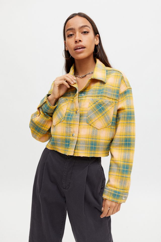 BDG Claire Cropped Boxy Flannel Shirt Jacket | Urban Outfitters