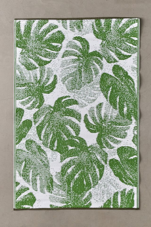 Leaf Reversible Indoor/Outdoor Rug Urban Outfitters