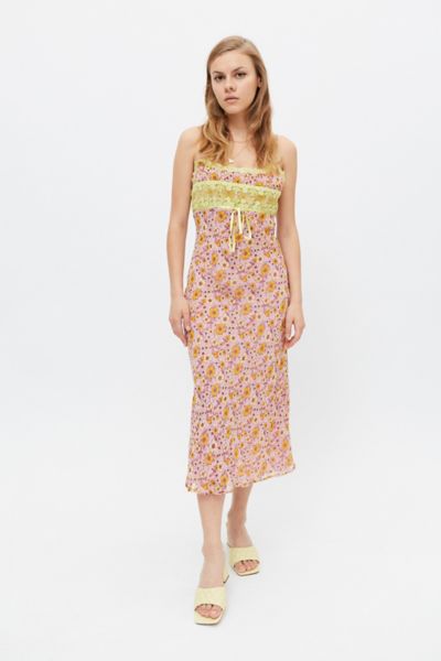 uo becca lace trim