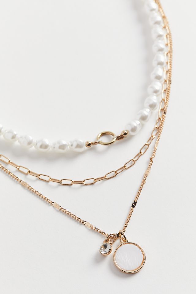 Rita Pearl Layer Necklace | Urban Outfitters