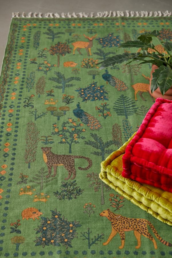 Slide View: 5: Printed Woodland Creature Rug