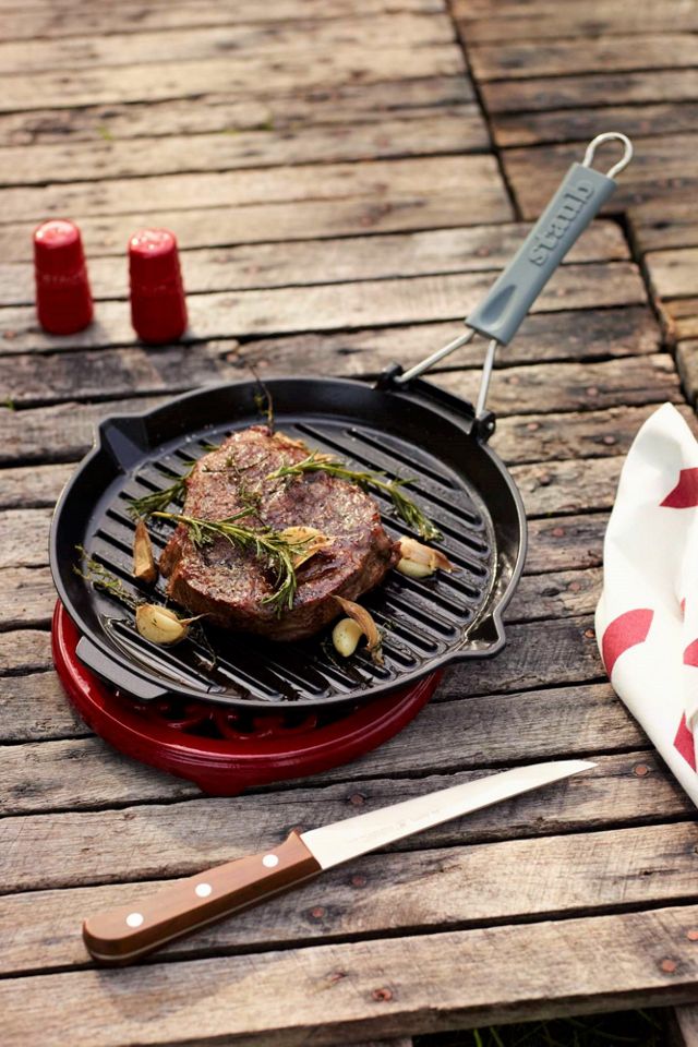 Staub Cast Iron 10" Round Folding Grill Matte Black Urban Outfitters