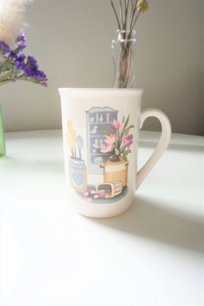 Vintage Cottage Mug Urban Outfitters   65106874 010 M