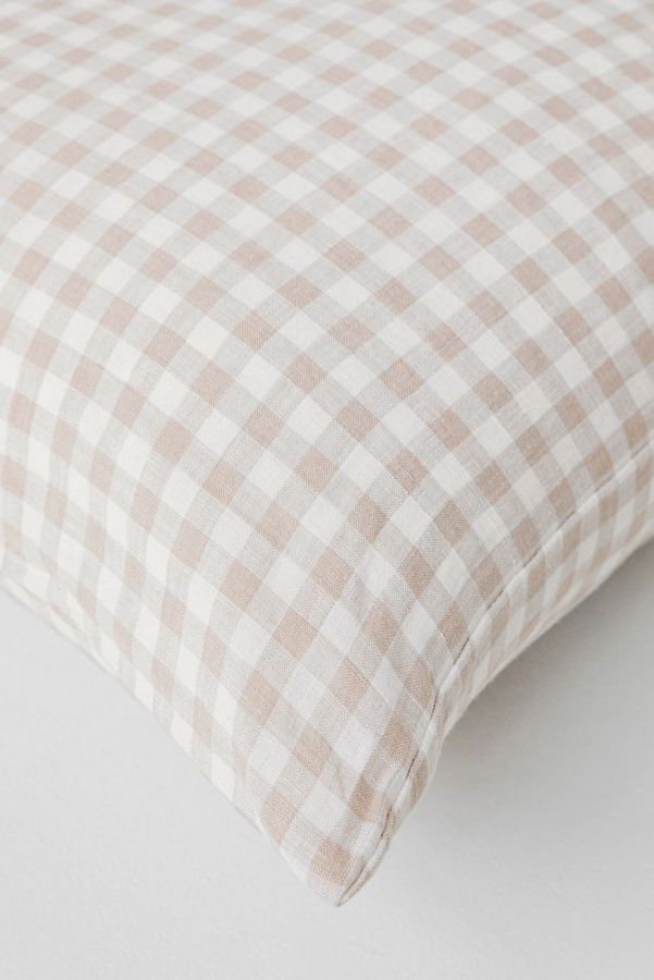 Slide View: 2: MagicLinen Linen Pillowcase