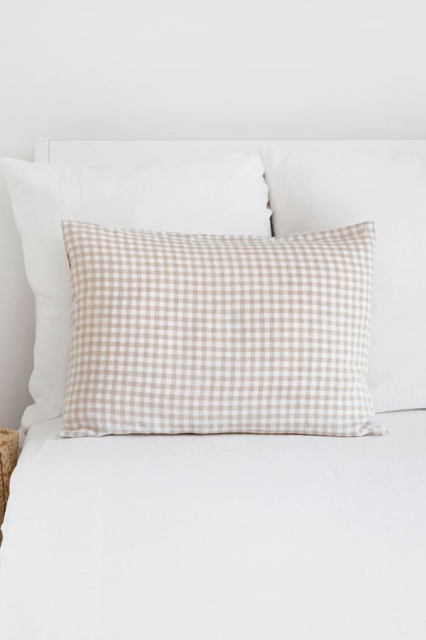 Slide View: 1: MagicLinen Linen Pillowcase