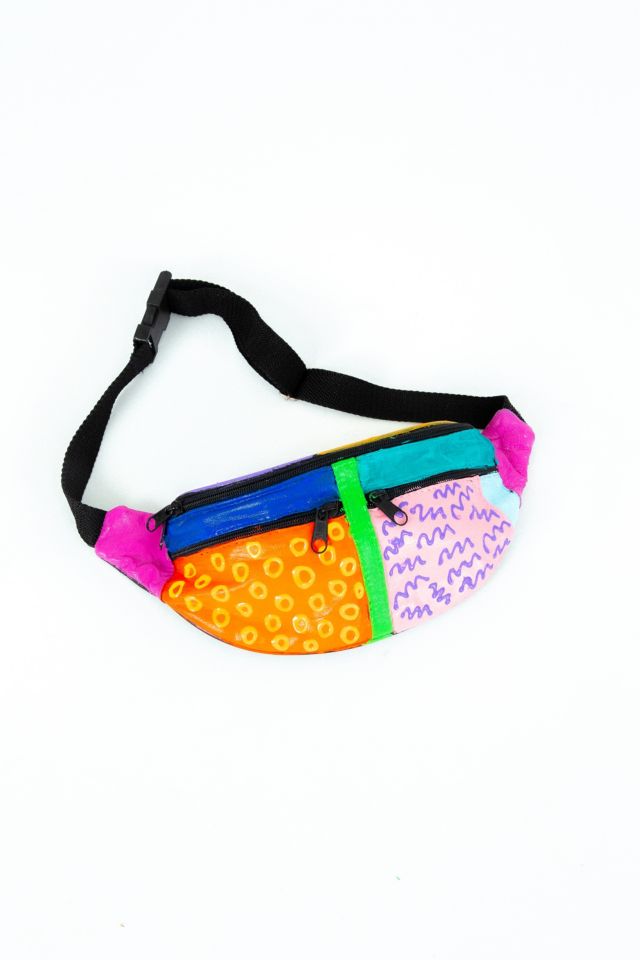 Zig Zag Hot Bod Fanny Pack | Urban Outfitters