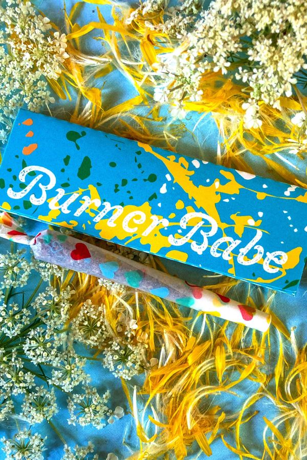 Slide View: 3: Burner Babe Obsession Rolling Papers