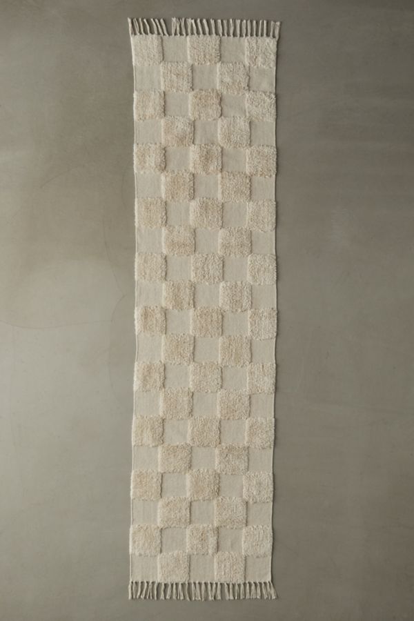 Slide View: 4: Checkerboard Hilo Minimal Tufted Rug