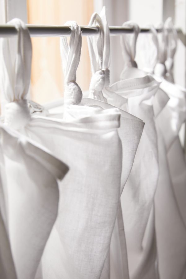 Slide View: 3: Solid Café Curtain Set