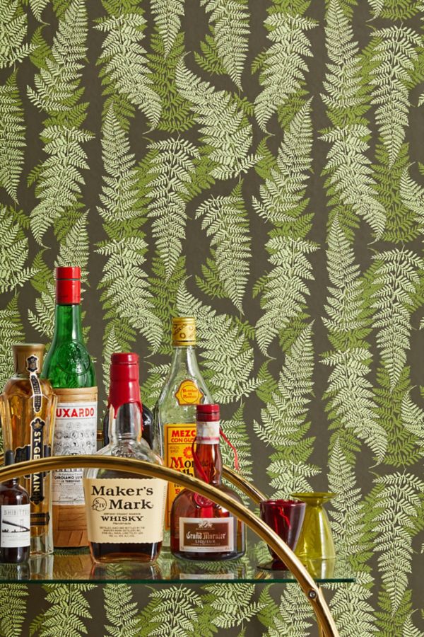 Slide View: 1: Avenie Countryside Garden Green Ferns Removable Wallpaper