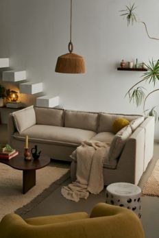 Slide View: 1: Maia Sectional Sofa