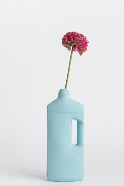 Middle Kingdom x Foekje Fleur Porcelain Motor Oil Vase