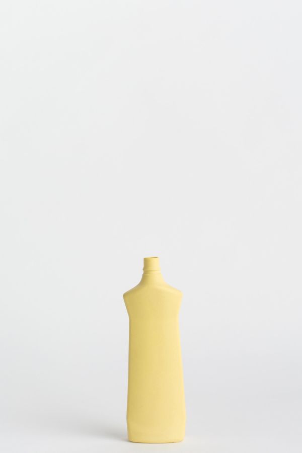 Slide View: 3: Middle Kingdom x Foekje Fleur Porcelain Detergent Vase