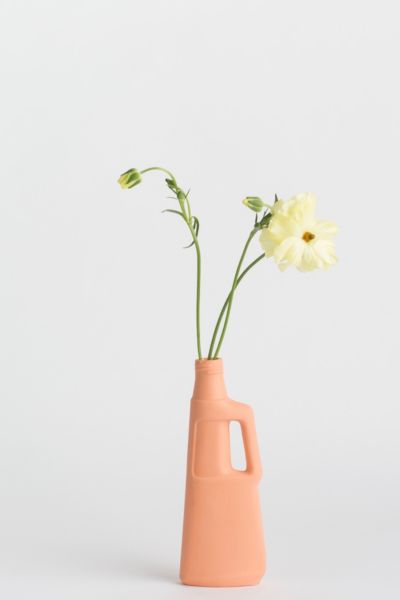 Middle Kingdom x Foekje Fleur Porcelain Revolver Vase