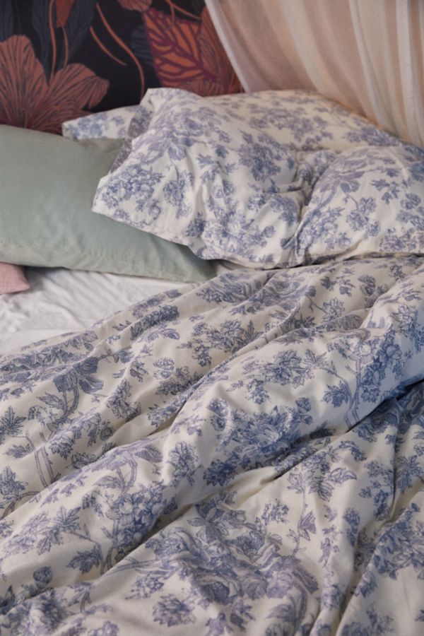 Slide View: 2: Toile Duvet Set