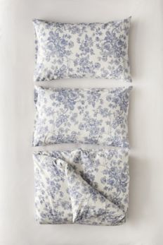 Slide View: 5: Toile Duvet Set