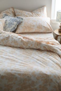 Slide View: 1: Toile Duvet Set