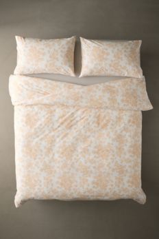 Slide View: 2: Toile Duvet Set