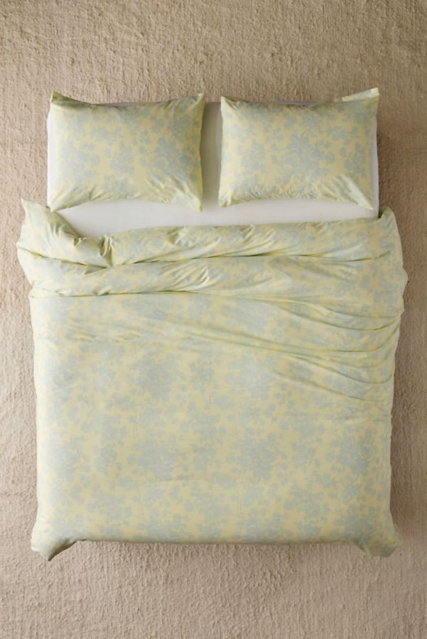 Slide View: 2: Toile Duvet Set