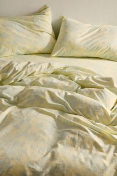 Slide View: 5: Toile Duvet Set