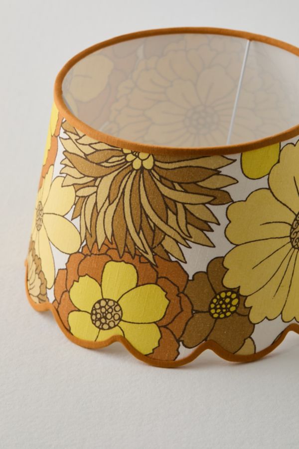 Slide View: 5: Scallop Trim Lamp Shade