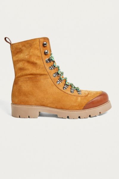 urban outfitters suede boots